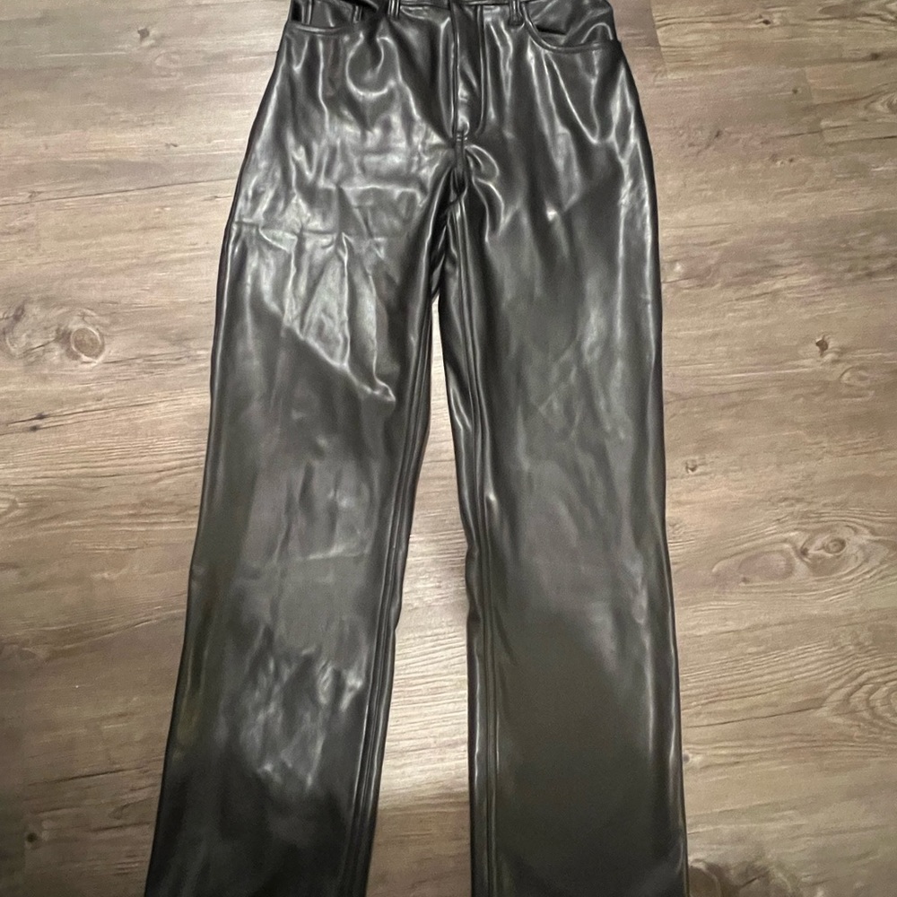 Abercrombie vegan leather straight pants - Picture 3 of 4